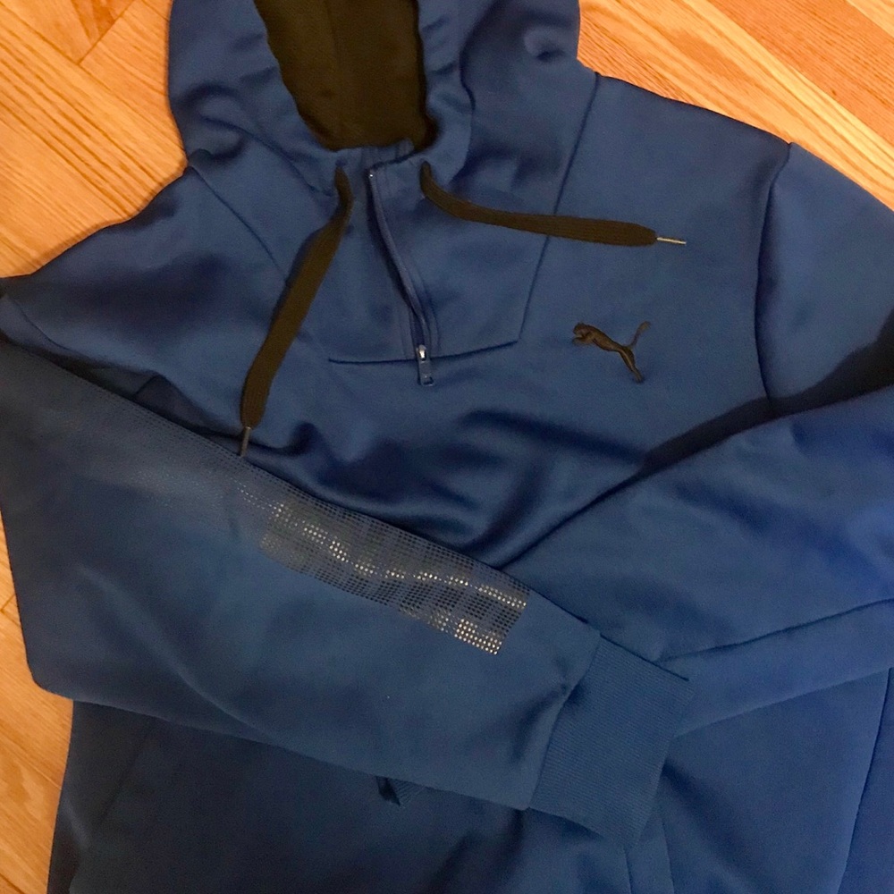Men’s Puma half zip hoodie
